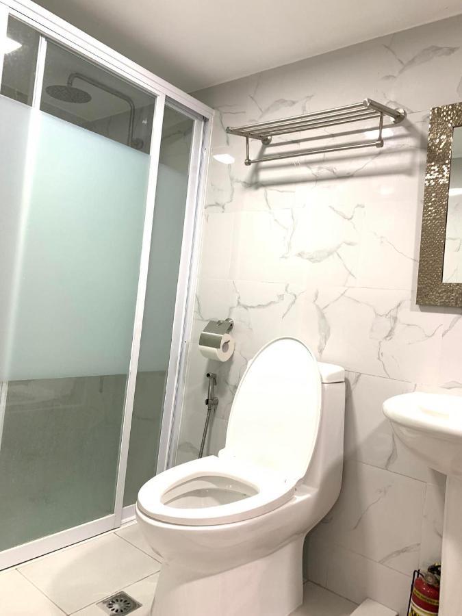 2 Bedroom Condo Unit With City And Mountain View Cebu Exterior photo