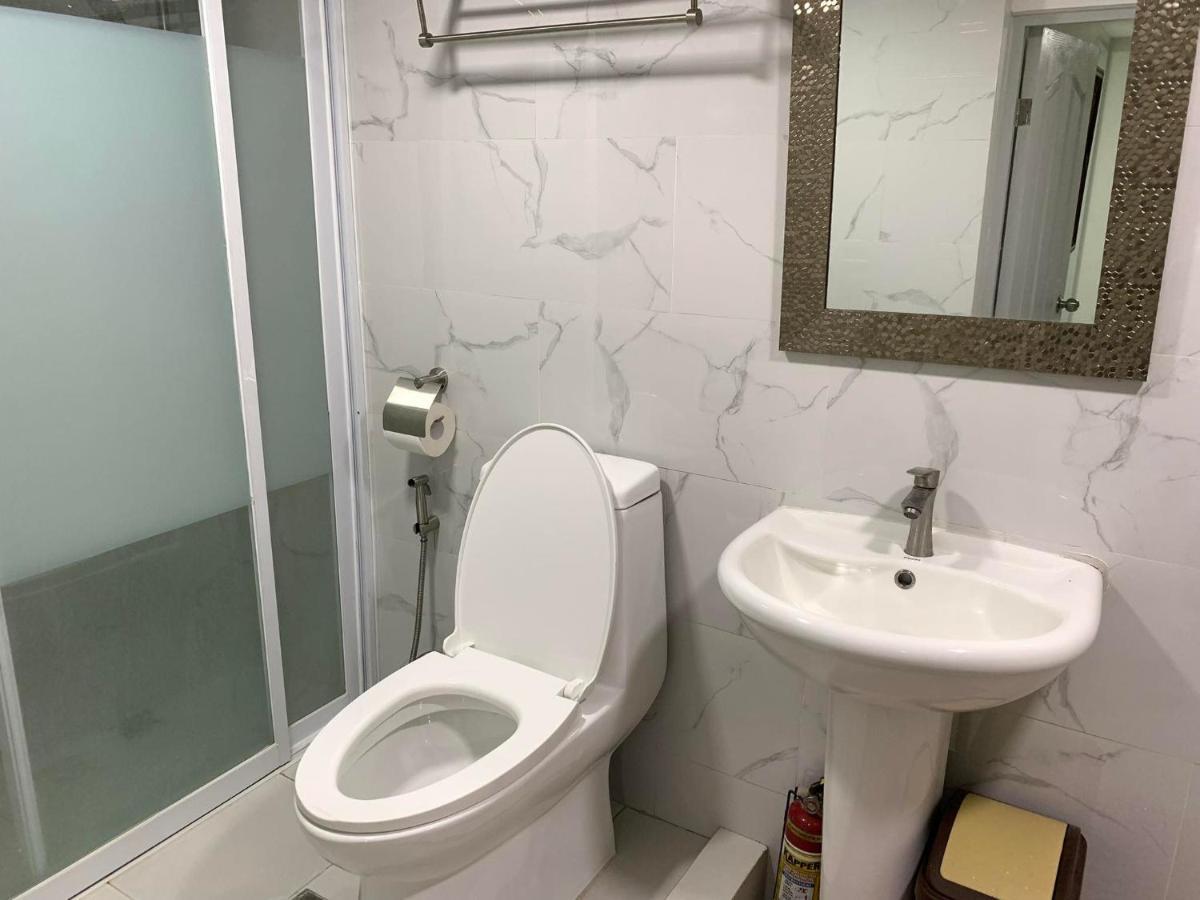 2 Bedroom Condo Unit With City And Mountain View Cebu Exterior photo