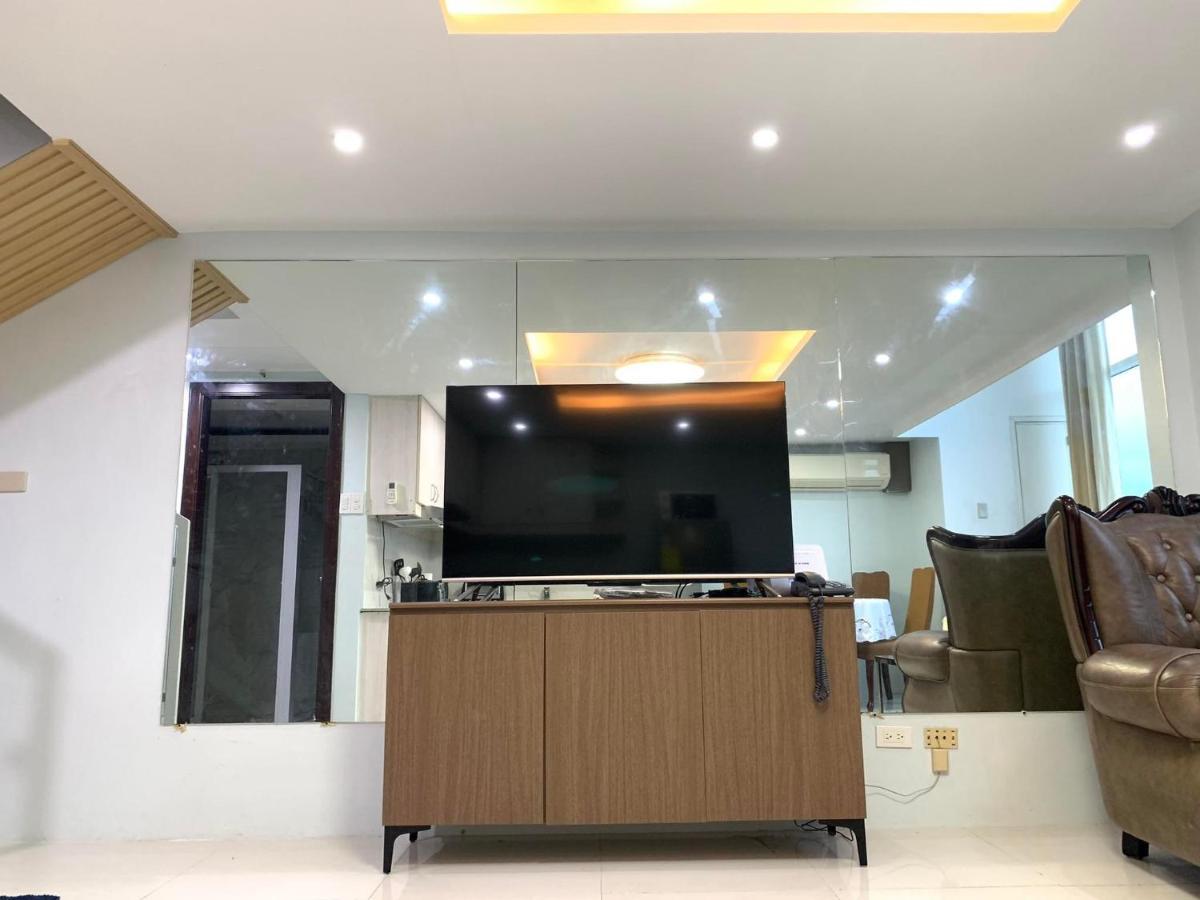 2 Bedroom Condo Unit With City And Mountain View Cebu Exterior photo
