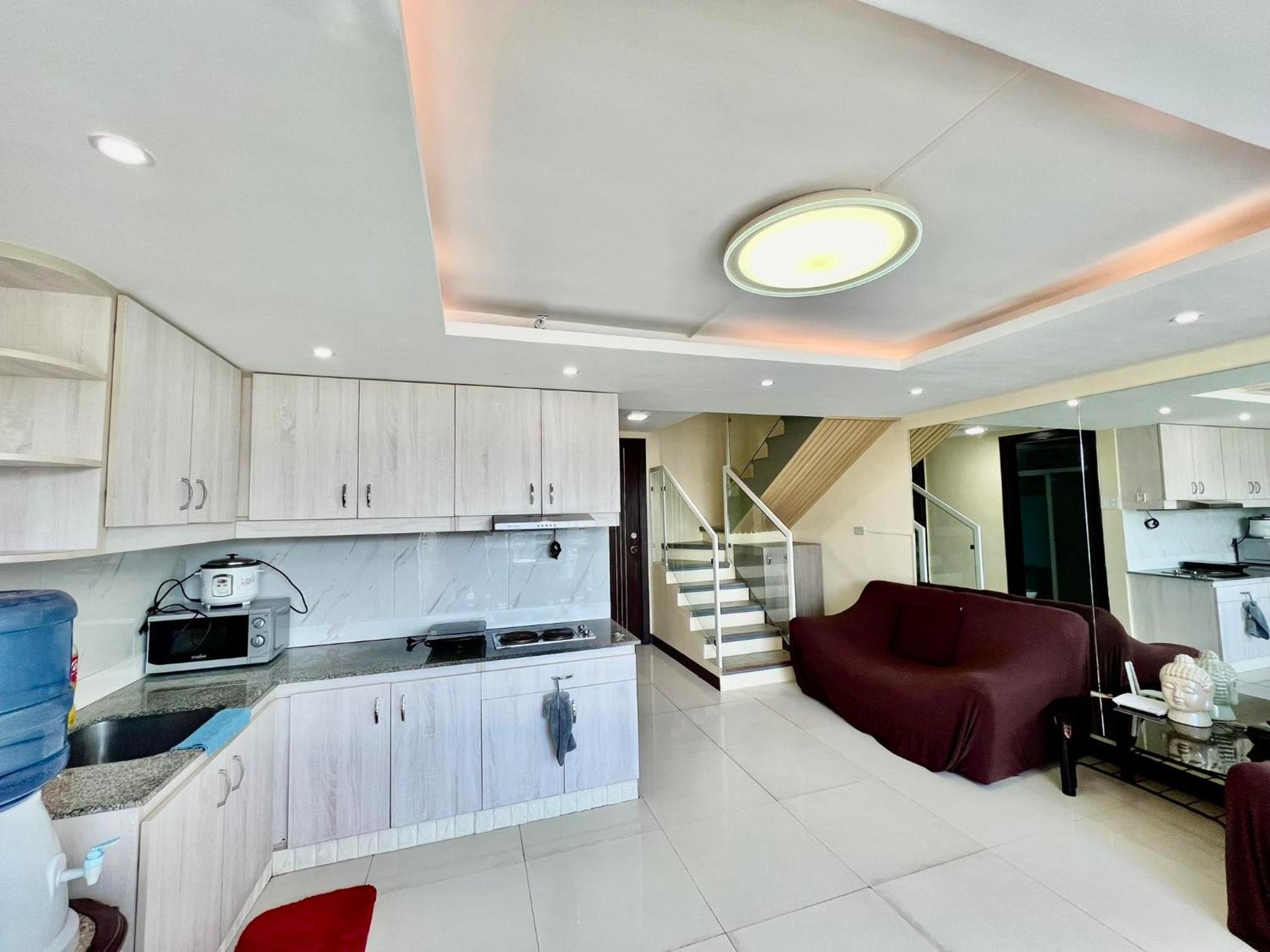2 Bedroom Condo Unit With City And Mountain View Cebu Exterior photo