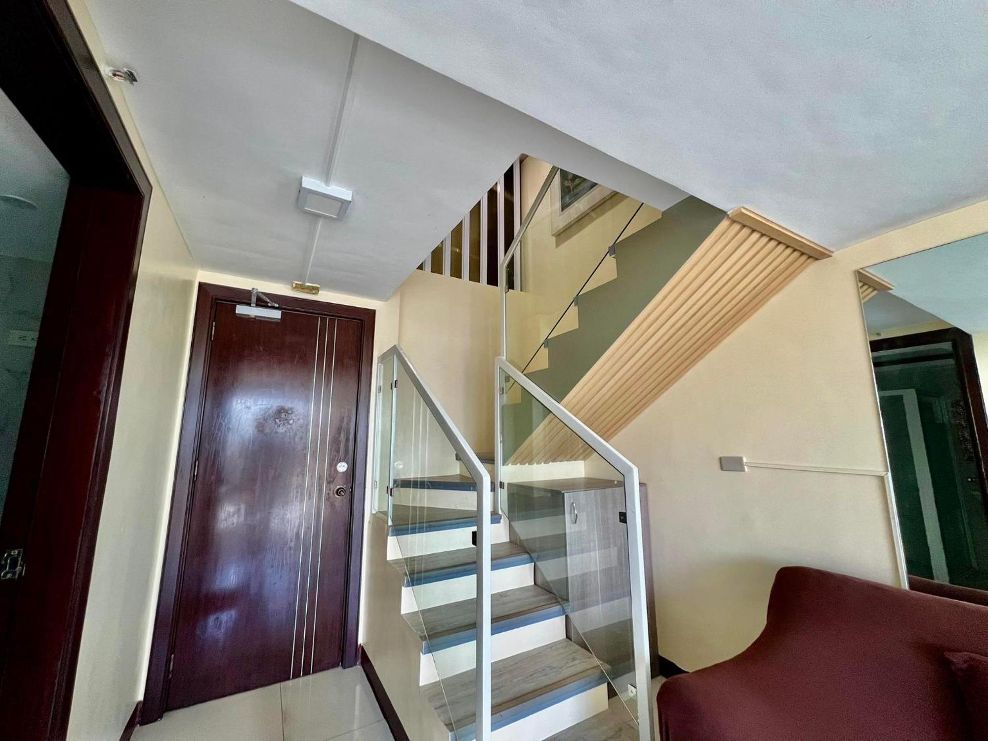 2 Bedroom Condo Unit With City And Mountain View Cebu Exterior photo