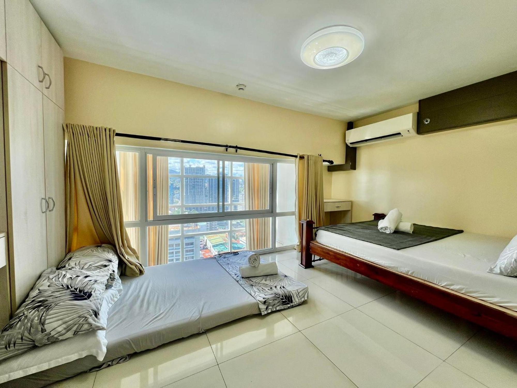 2 Bedroom Condo Unit With City And Mountain View Cebu Exterior photo